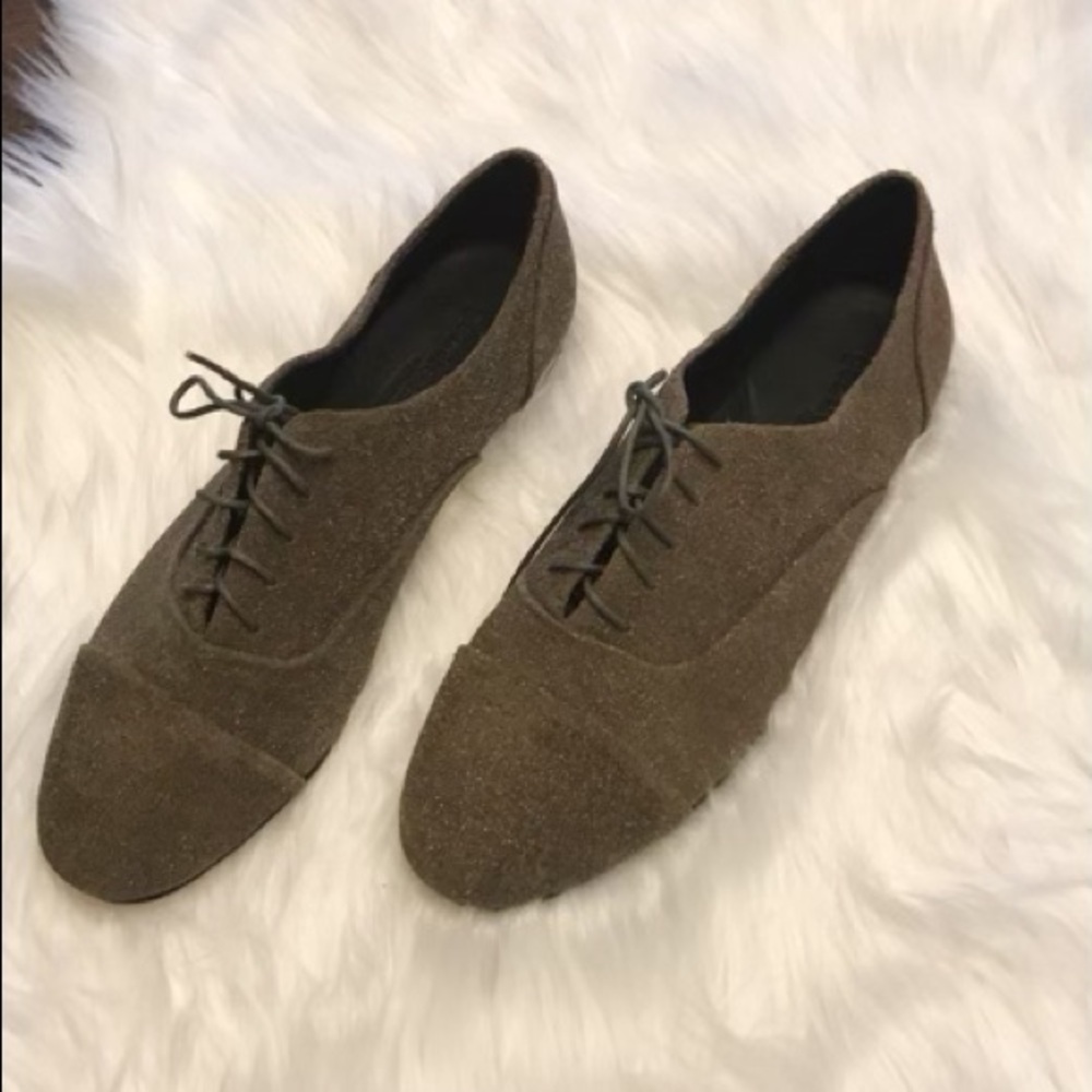 Kenneth Cole Lucky Charm Oxford Leather Shoes // 9